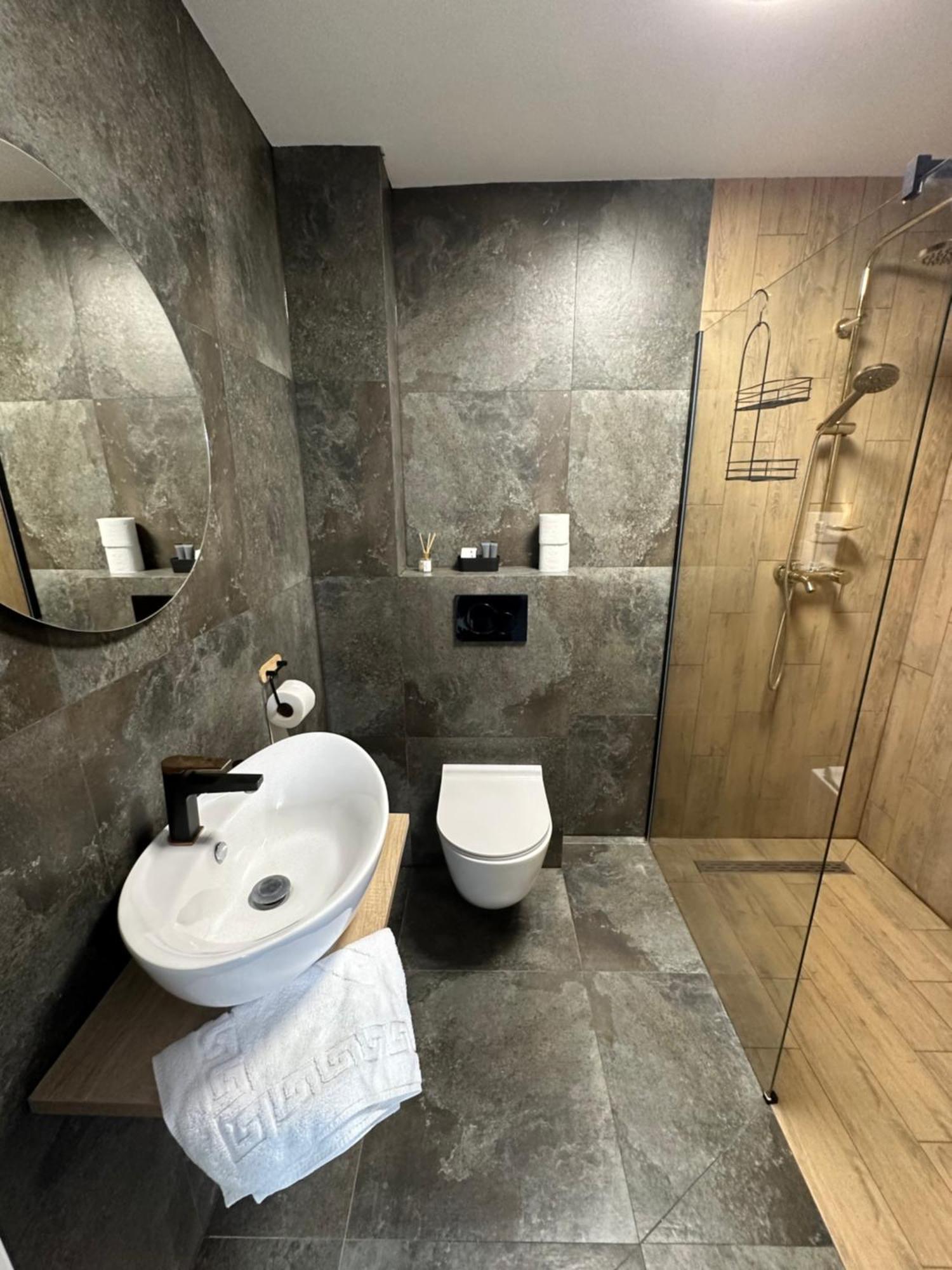 Apartamenty Czerwona Stodola クウォツコ エクステリア 写真