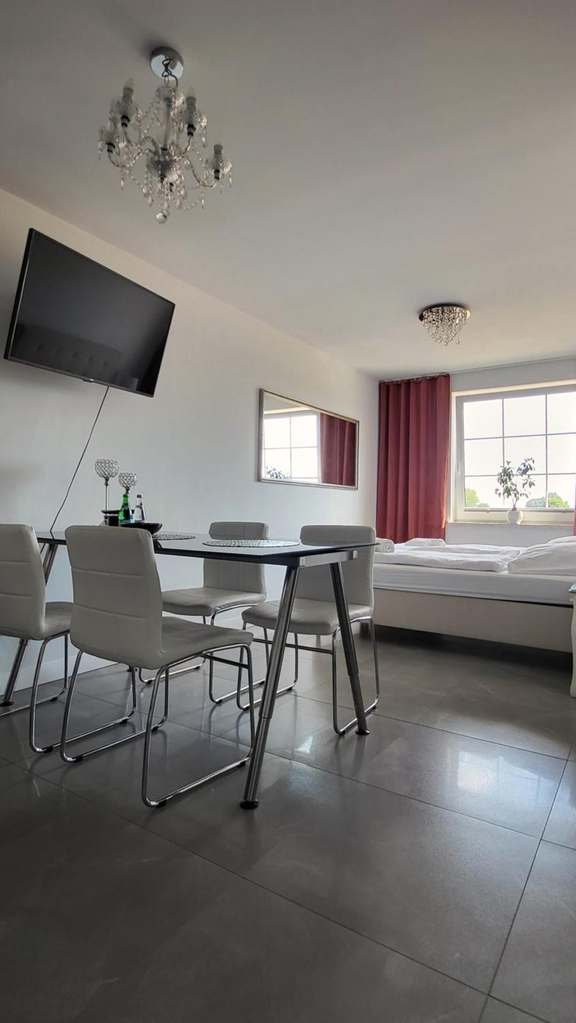 Apartamenty Czerwona Stodola クウォツコ エクステリア 写真